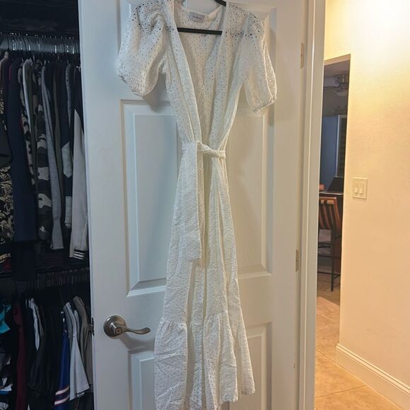 White Open Maxi Cover Up - White Linen - BRAND NEW - One Size - Tie Closure - Picture 1 of 4